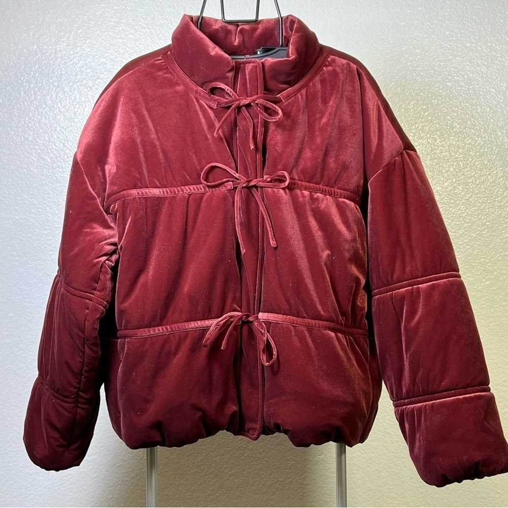 Future Collective Women's Velvet Bow-Tie Puffer Jacket
- Burgundy 1X